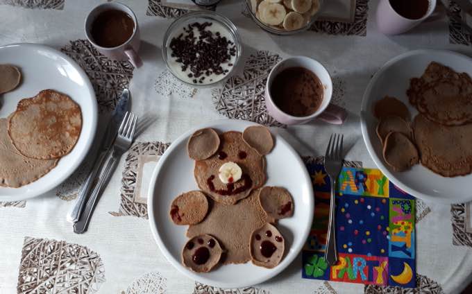 Boekweitpannenkoeken - beertje als verjaardagsontbijt kleuter