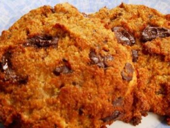 glutenvrije-koekjes-van-kokosmeel-met-banaan-en-chocolade-stukjes