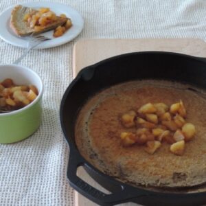 Boekweitpannenkoek-variatie in de oven gebakken - gietijzeren pan (cast iron)