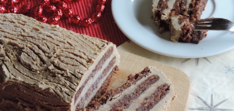 Kerststronk met mokka-crème - gezond glutenvrij kerstgebak