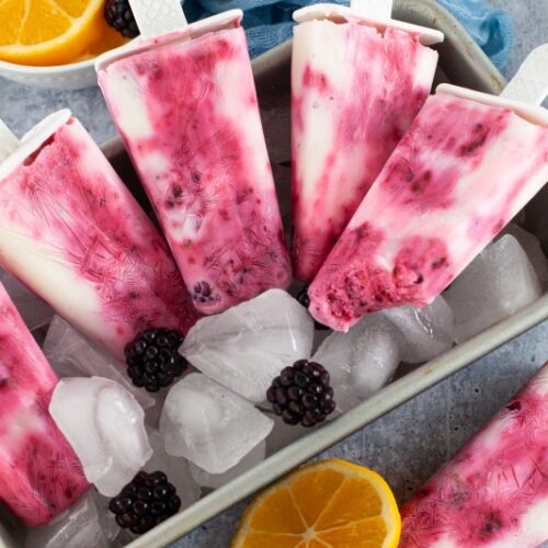 Yoghurtijsjes met braambessen - zelfgemaakt